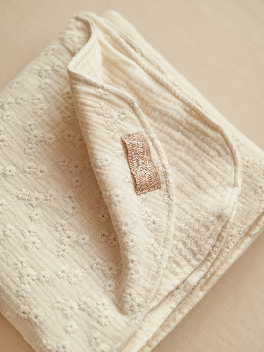 Muslin Baby blanket / Embroidered flowers Ecru: Ecru / Large