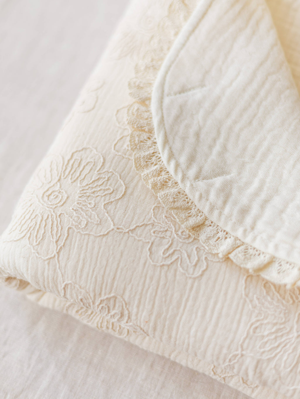 Muslin Blanket / Natural Embroidered: Large