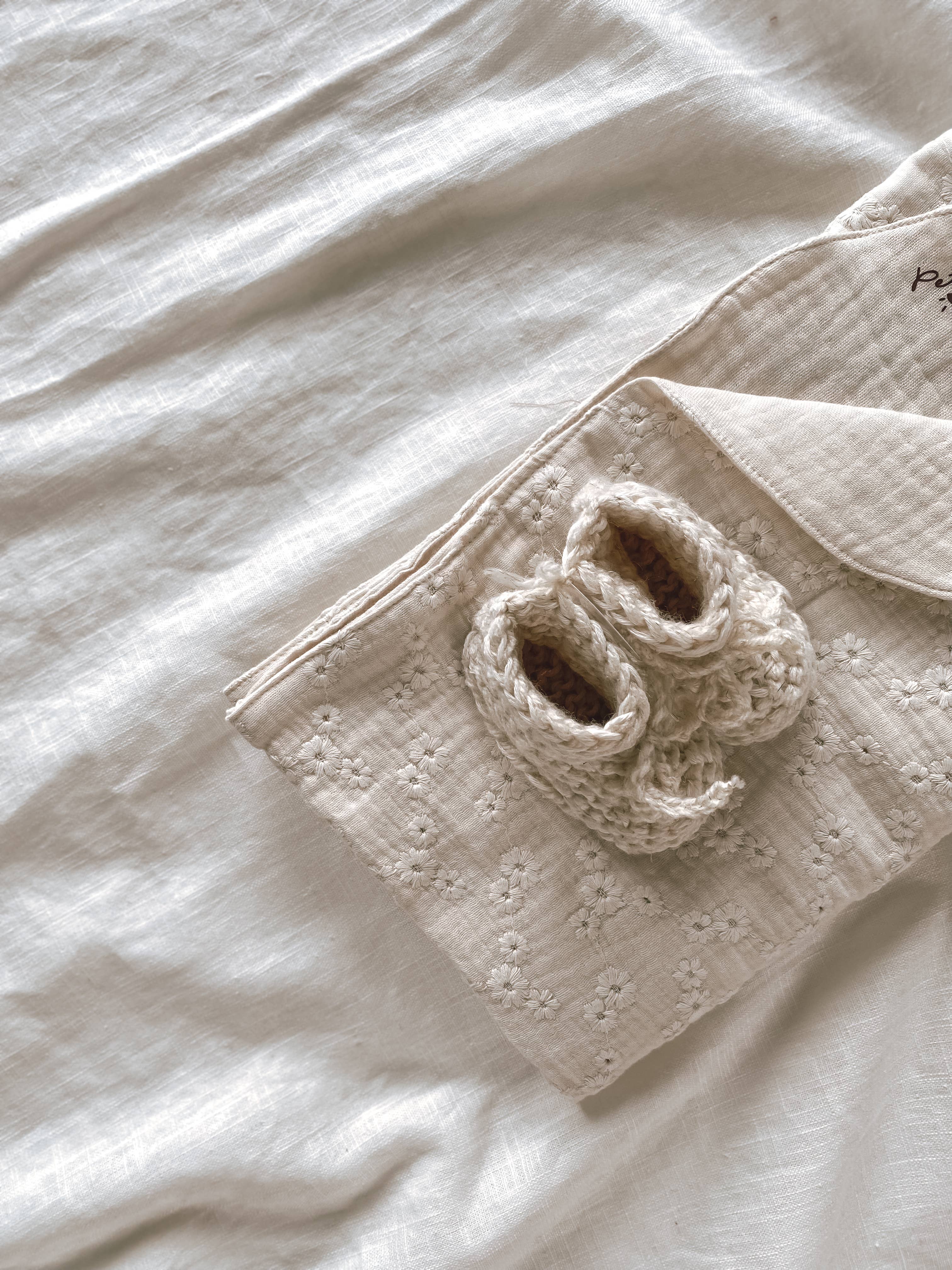 Muslin Baby blanket / Embroidered flowers Ecru: Ecru / Large
